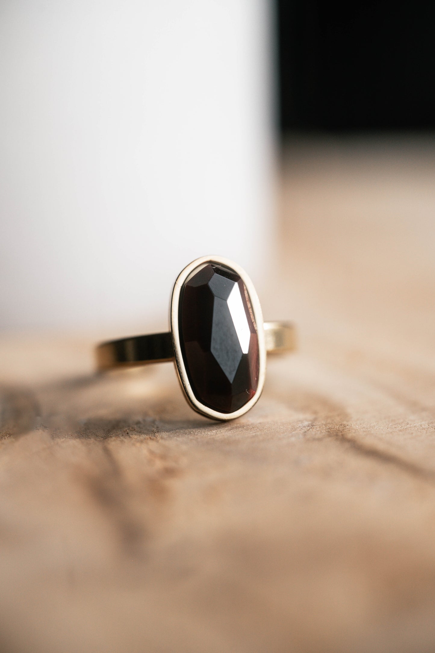 Kingston | Bague en acier inoxydable et pierre naturelle | Œil de Taureau | Doré