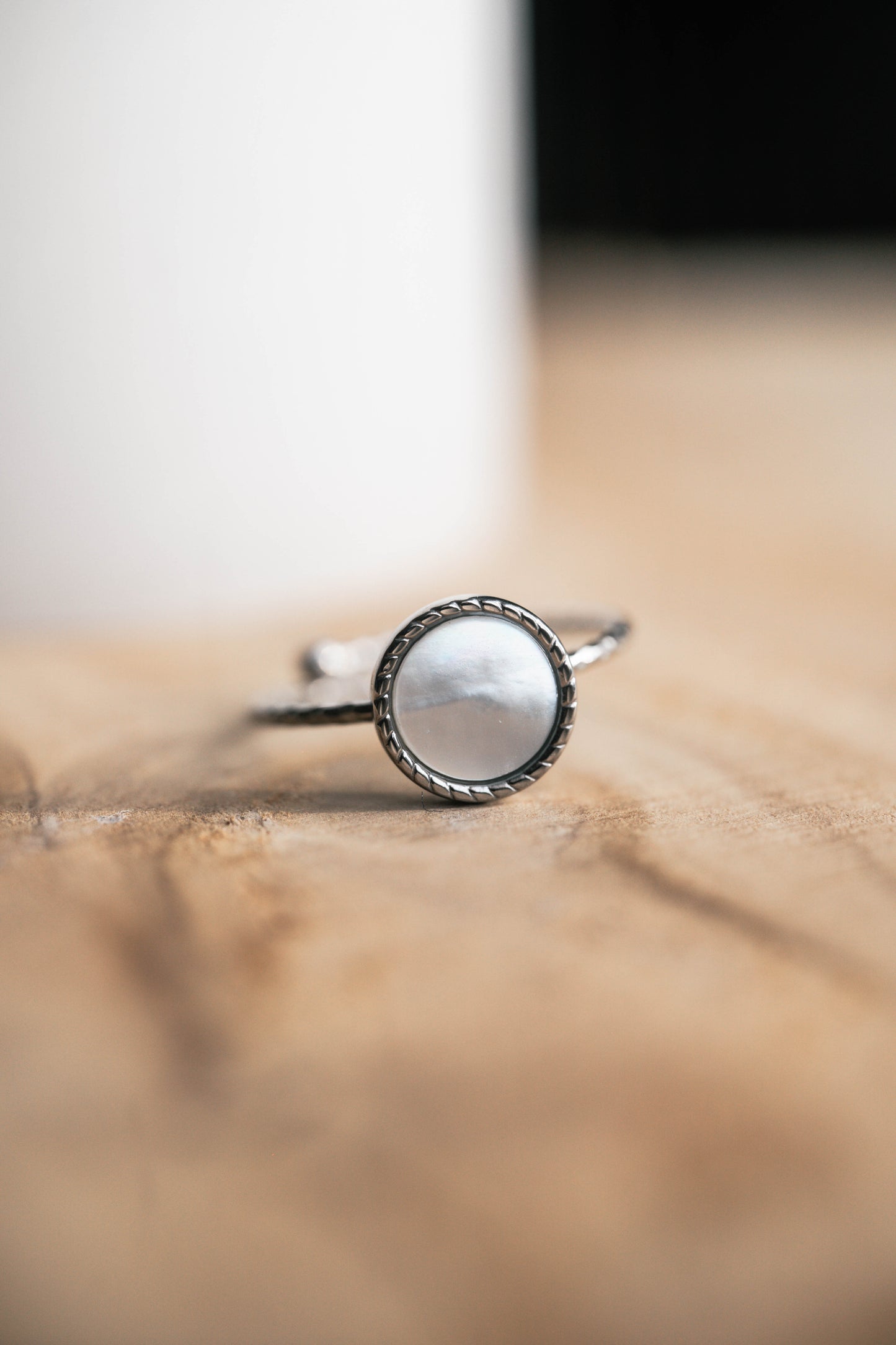 Nicosie | Bague en acier inoxydable et pierre naturelle | Nacre | Argenté