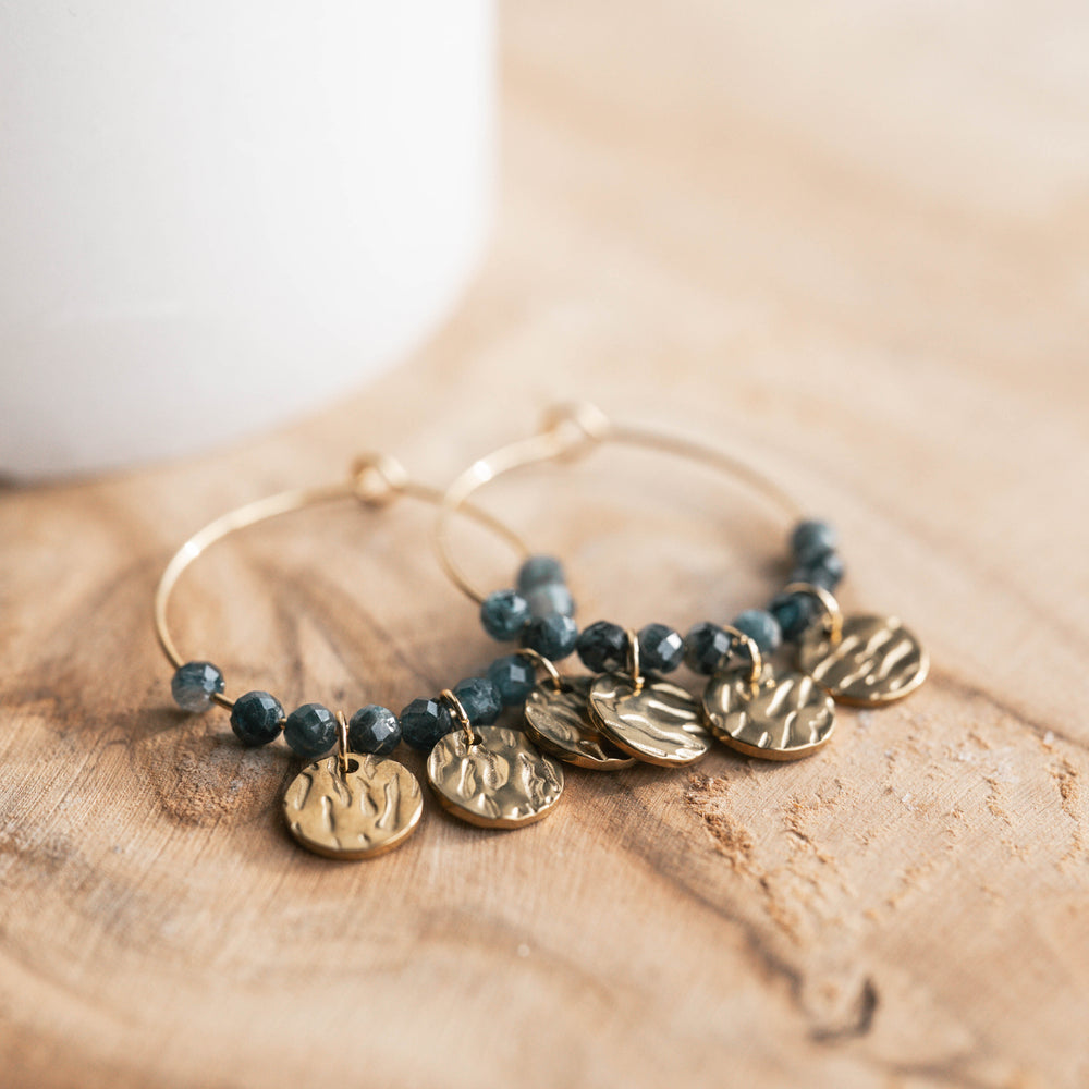 Annapurna | Boucles d'oreilles en acier inoxydable et pierres naturelles | Tourmaline bleue | Doré