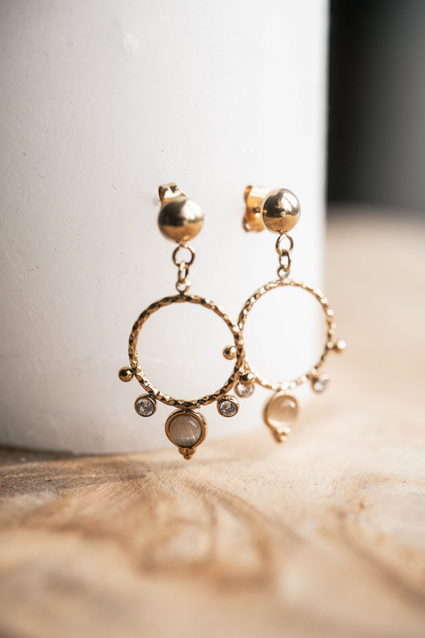 Eivissa | Boucles d'oreilles en acier inoxydable et pierres naturelles | Œil de chat | Doré