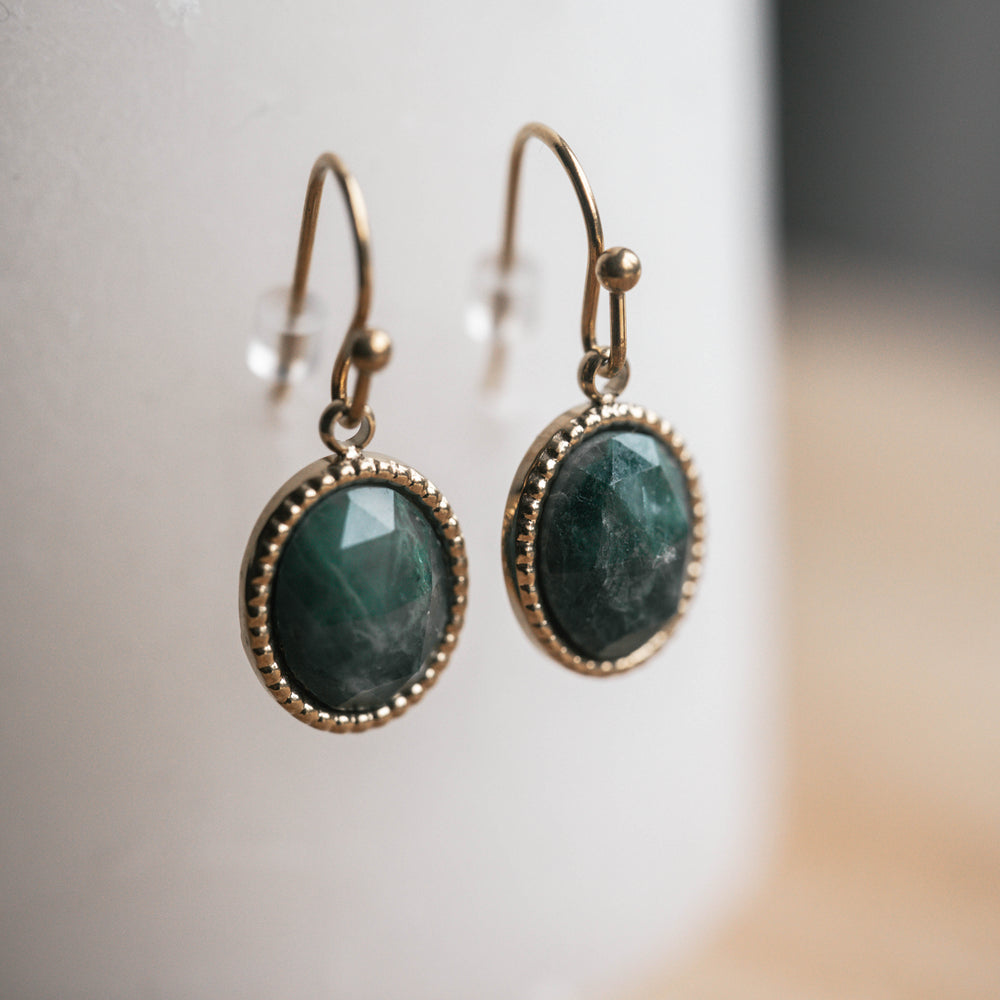 Vérone | Boucles d'oreilles en acier inoxydable et pierres naturelles | Jaspe vert | Doré