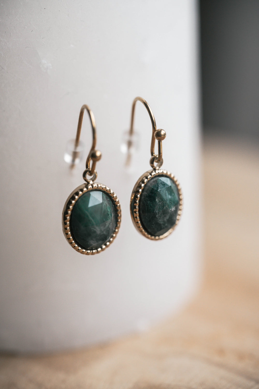 Vérone | Boucles d'oreilles en acier inoxydable et pierres naturelles | Jaspe vert | Doré