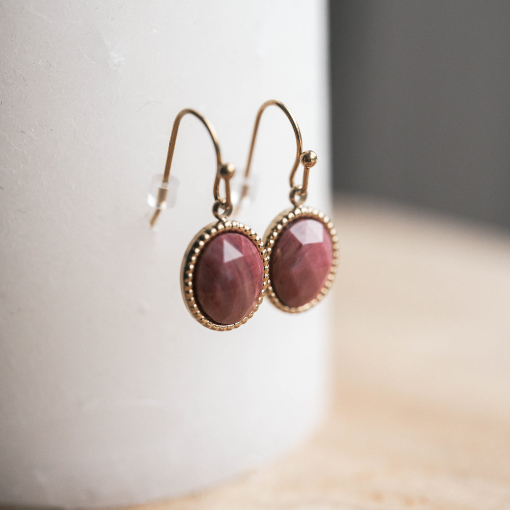 Vérone | Boucles d'oreilles en acier inoxydable et pierres naturelles | Rhodonite | Doré