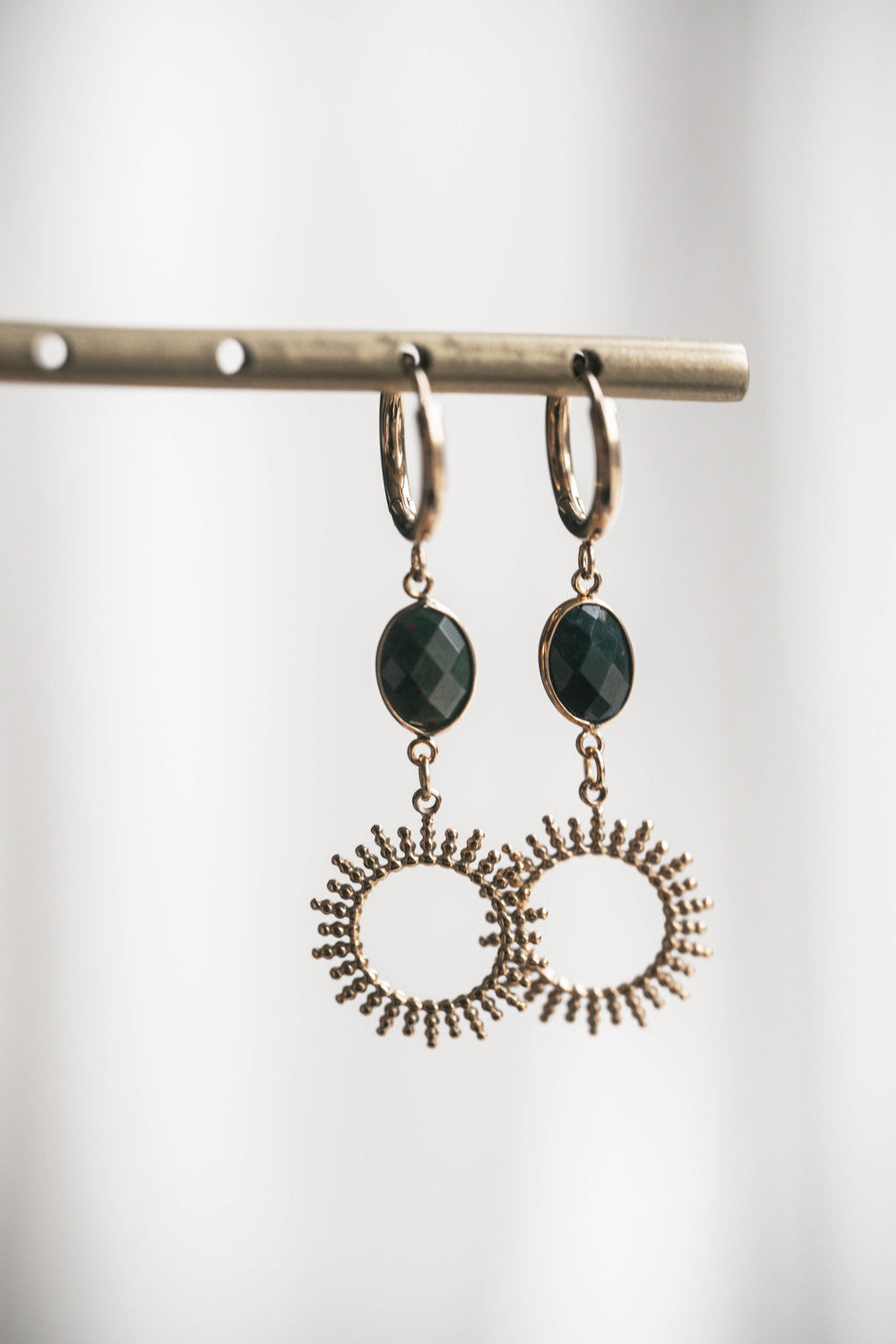 Sintra | Boucles d'oreilles en acier inoxydable et pierres naturelles | Agate Mousse | Doré