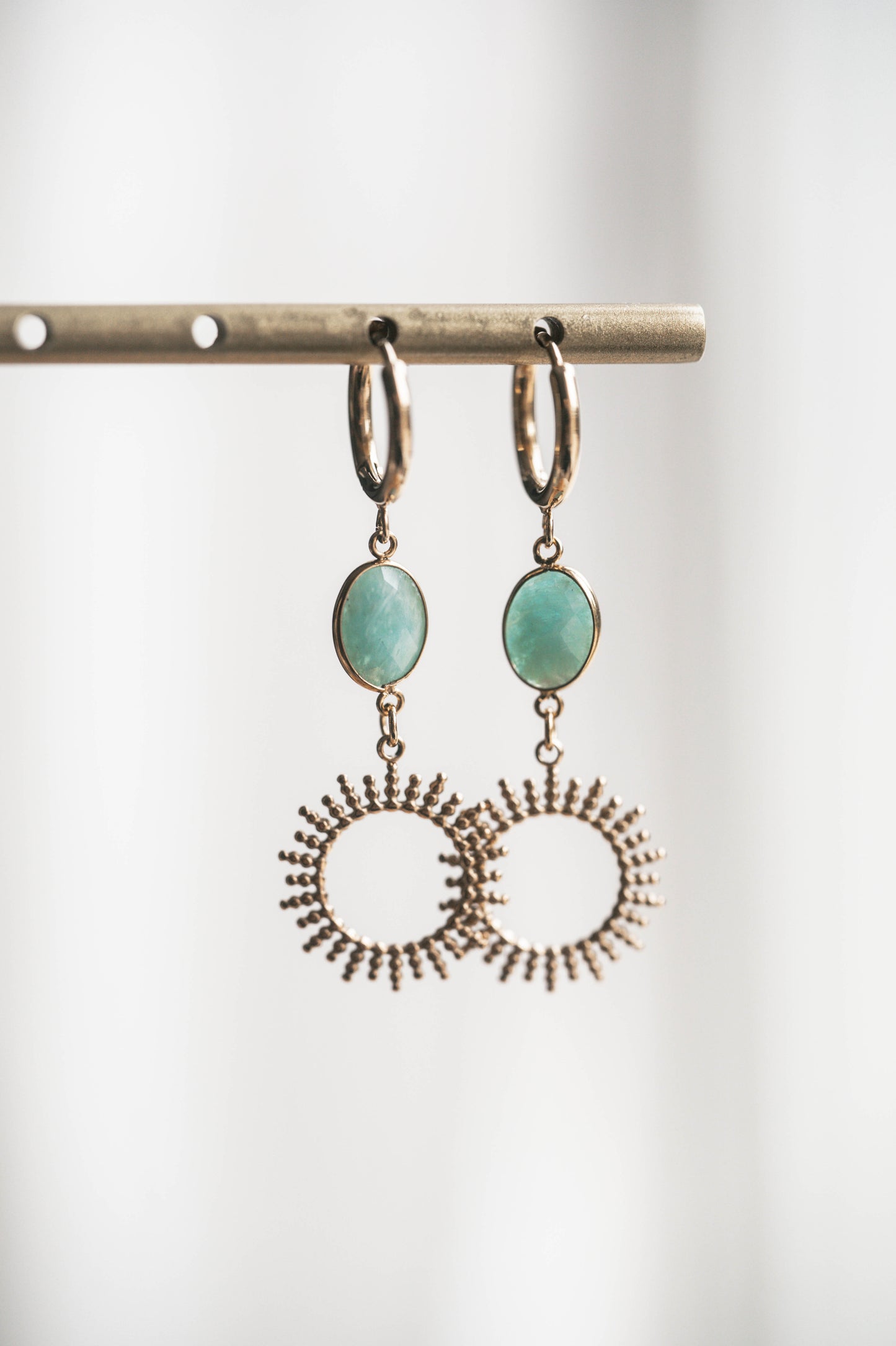 Sintra | Boucles d'oreilles en acier inoxydable et pierres naturelles | Amazonite | Doré