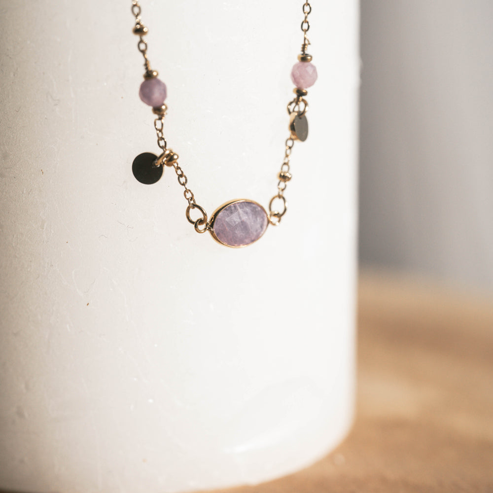 Tulum | Collier en acier inoxydable et pierres naturelles | Améthyste | Doré