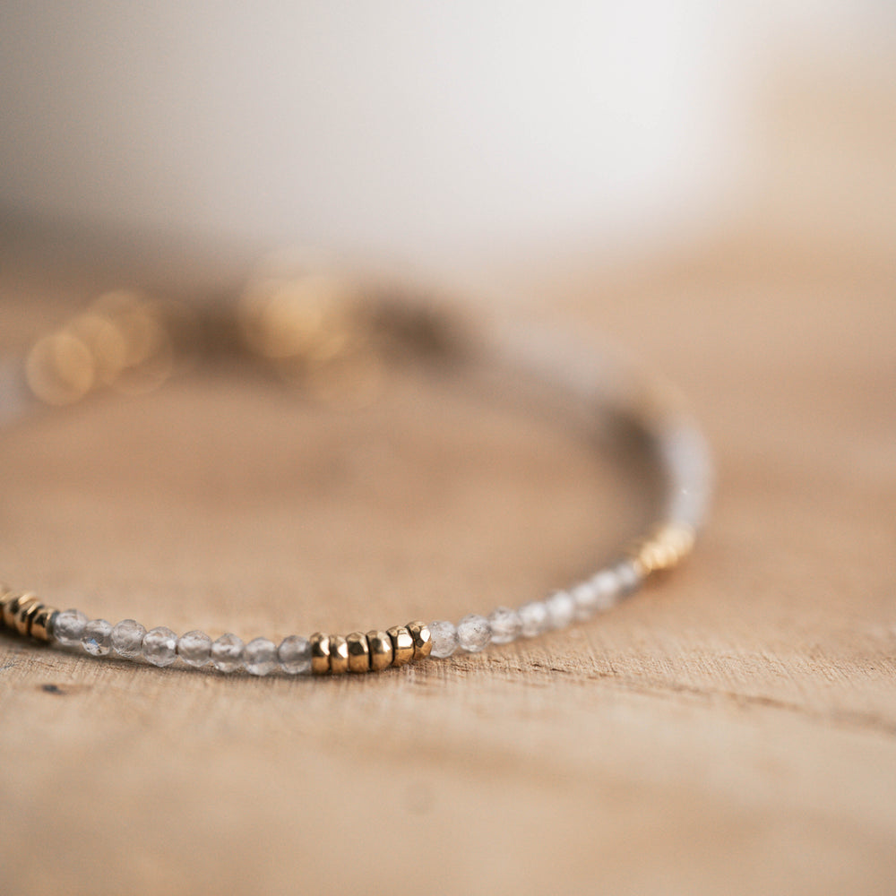 Triana | Bracelet en acier inoxydable et pierres naturelles | Labradorite & hématite