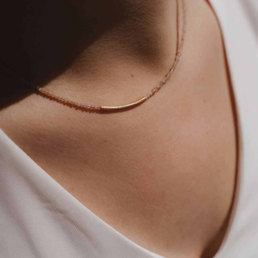 Oman | Collier en acier inoxydable et pierres naturelles | Pierre de Soleil | Doré