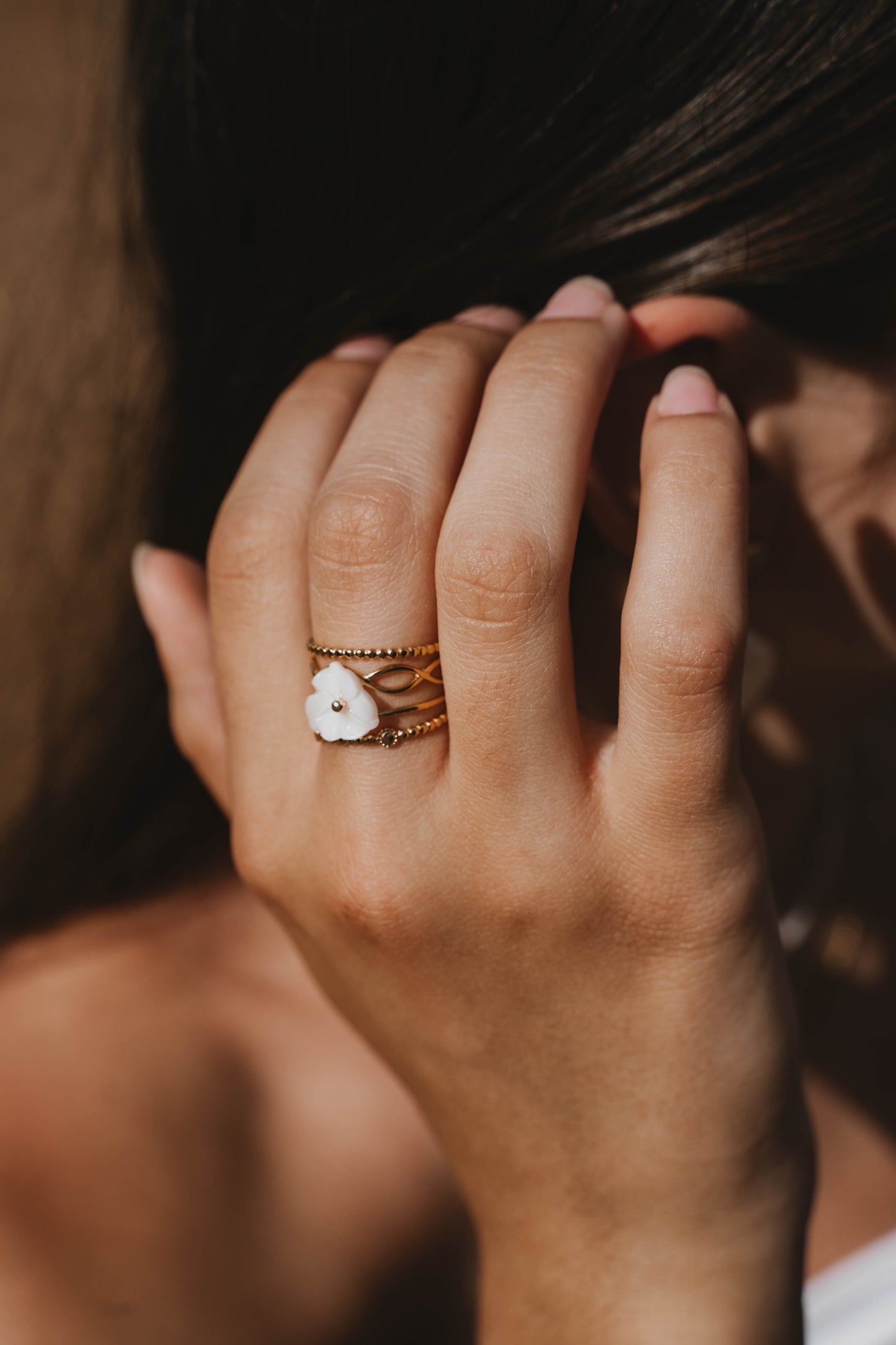Honolulu | Bague en acier inoxydable et pierre naturelle | Nacre | Doré
