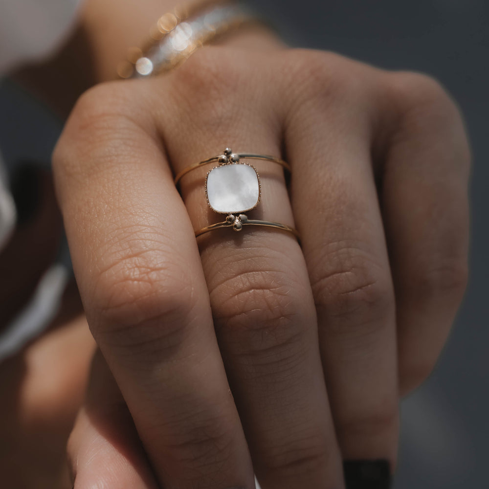 Tahiti | Bague en acier inoxydable et pierre naturelle | Nacre | Doré
