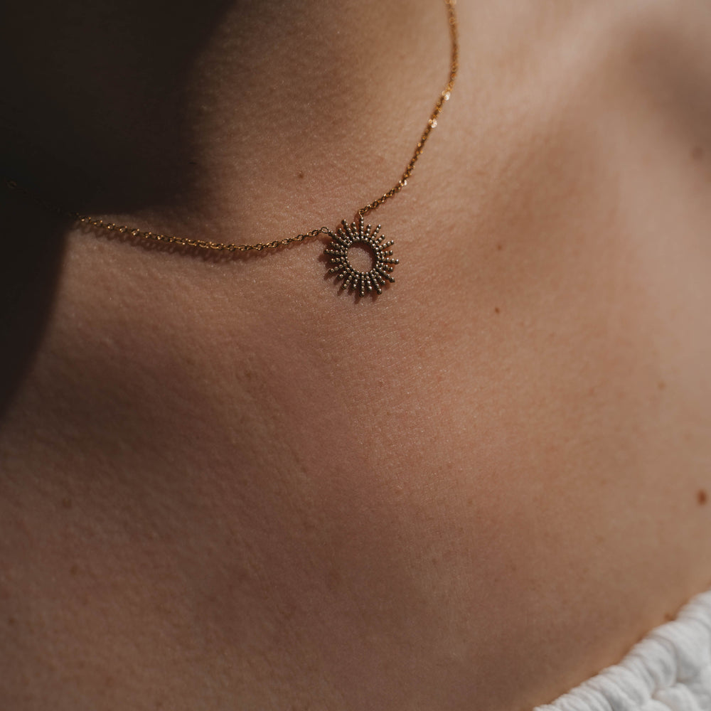 
                      
                        Hélios | Collier en acier inoxydable | Doré
                      
                    
