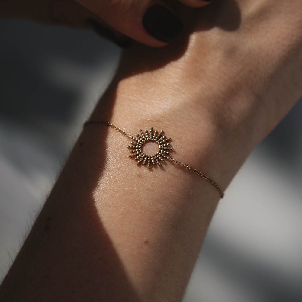 
                      
                        Hélios | Bracelet en acier inoxydable | Doré
                      
                    