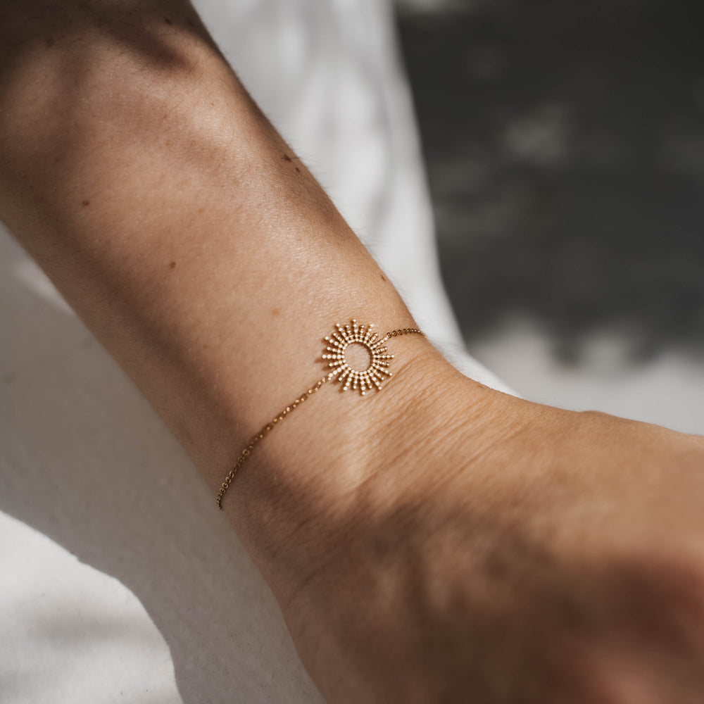 
                      
                        Hélios | Bracelet en acier inoxydable | Doré
                      
                    