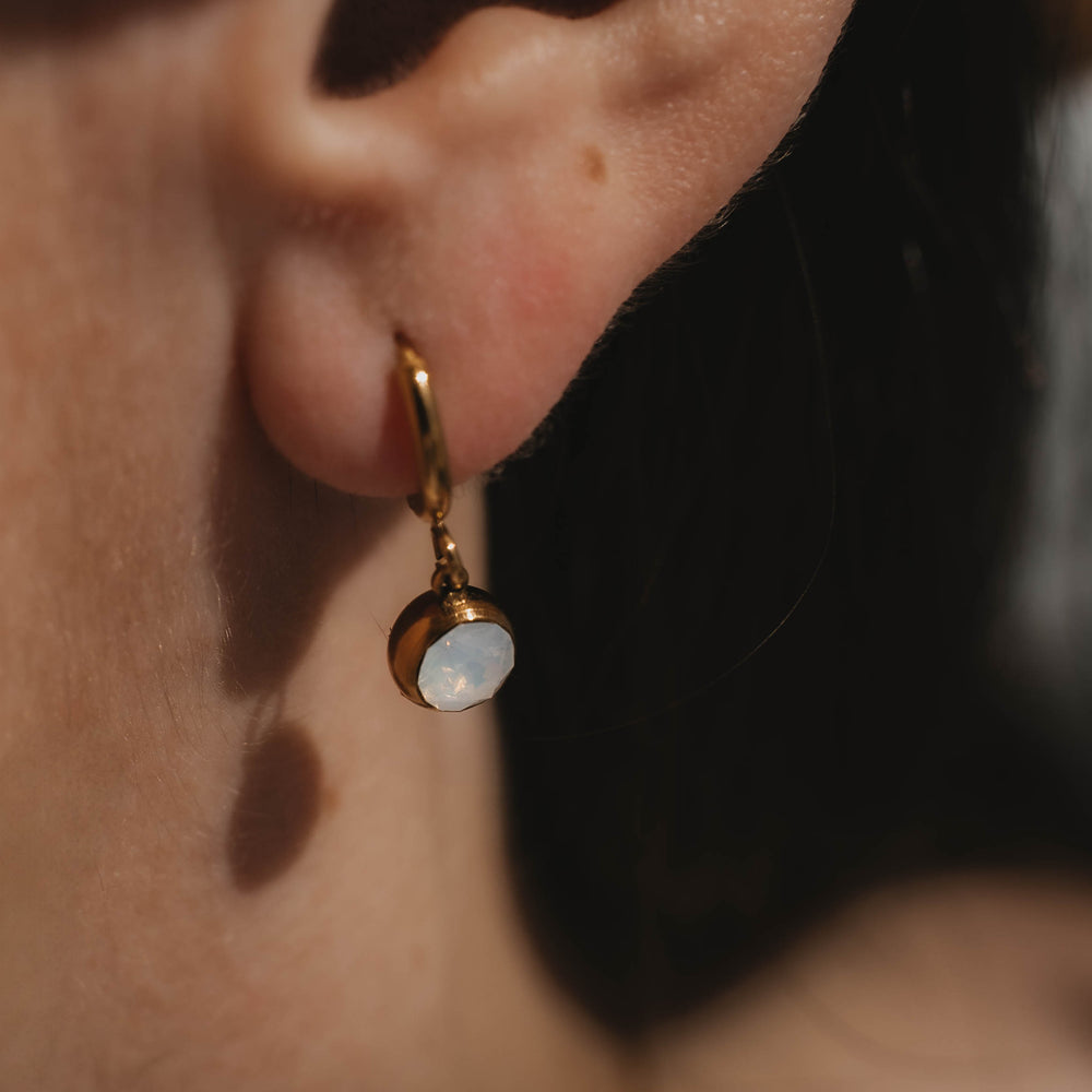 Andorre | Boucles d'oreilles / créoles en acier inoxydable | Opale | Doré