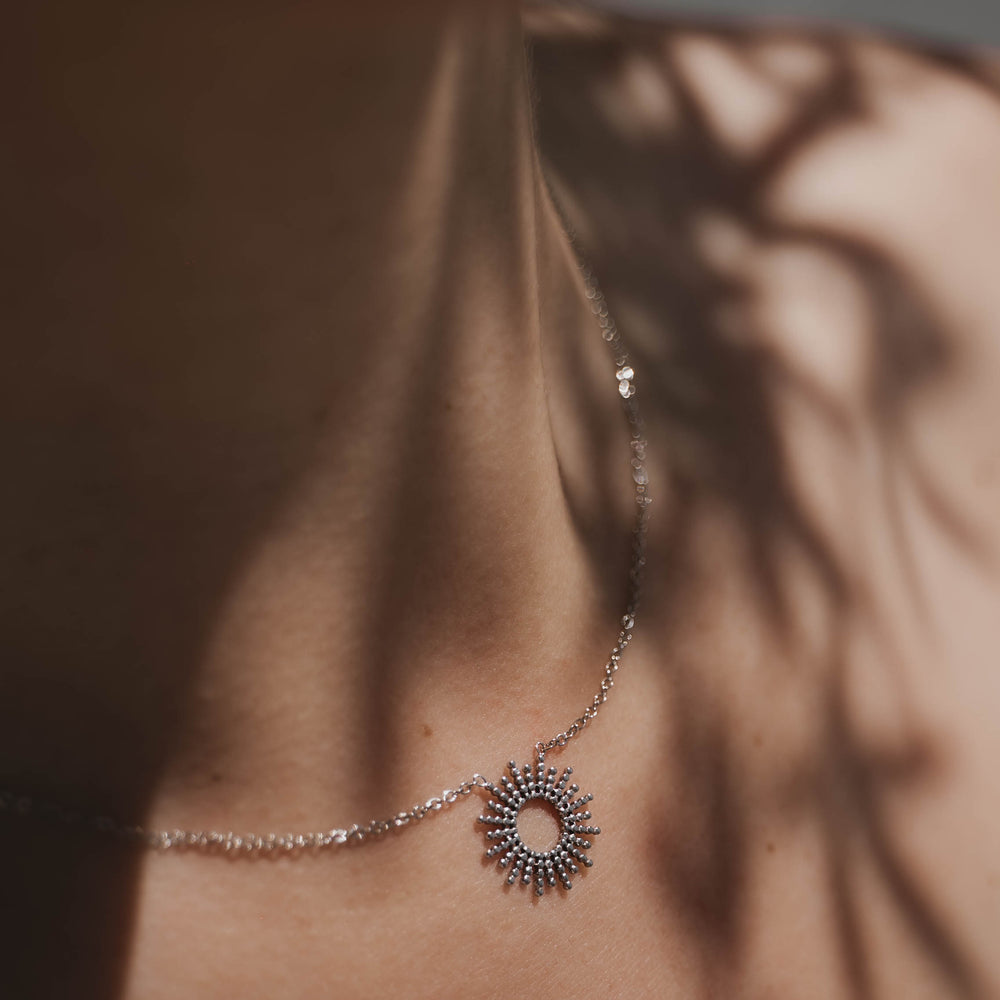 
                      
                        Hélios | Collier en acier inoxydable | Argenté
                      
                    