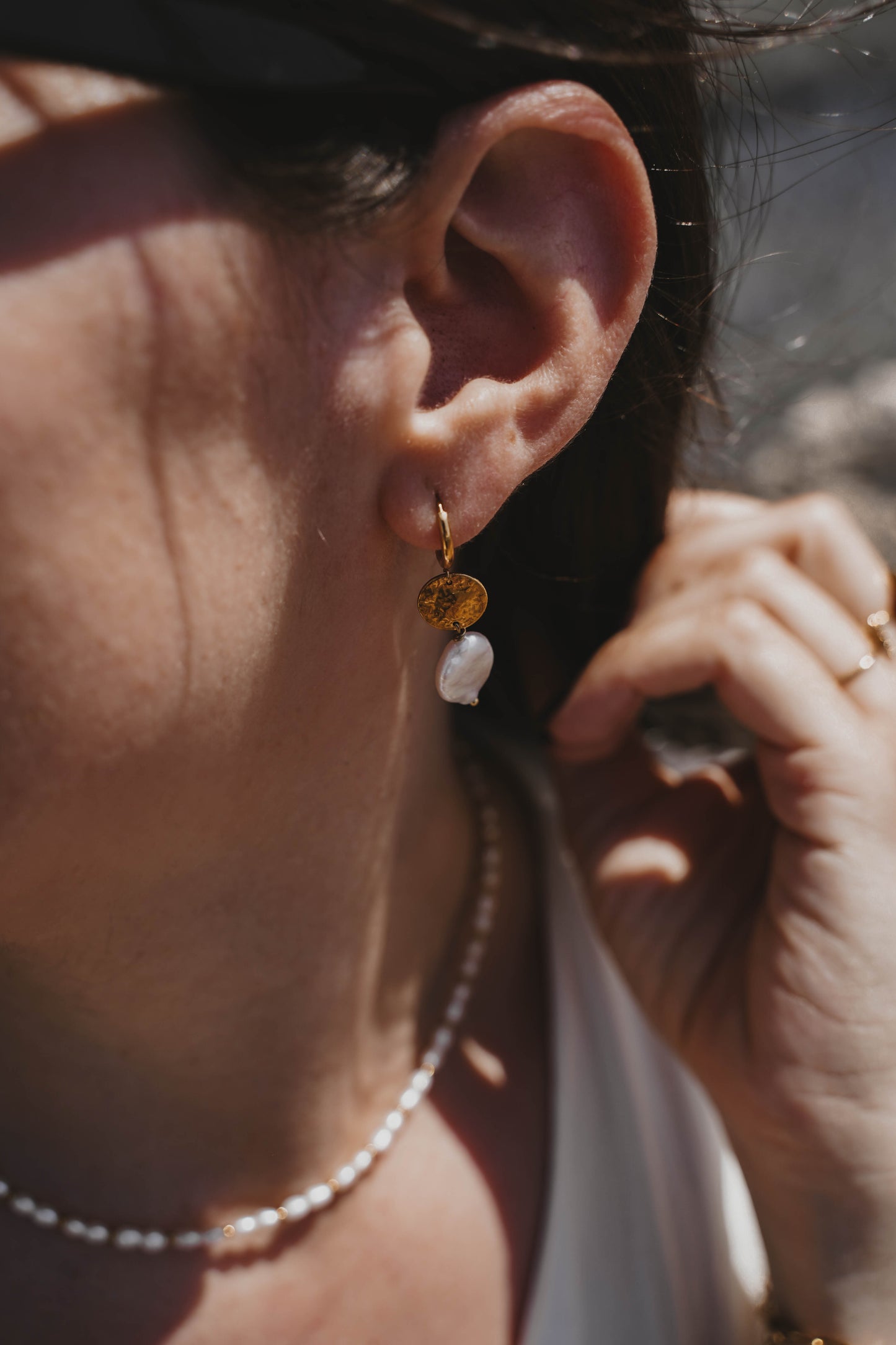 Paros | Boucles d'oreilles en acier inoxydable et pierres naturelles | Perles de culture | Doré