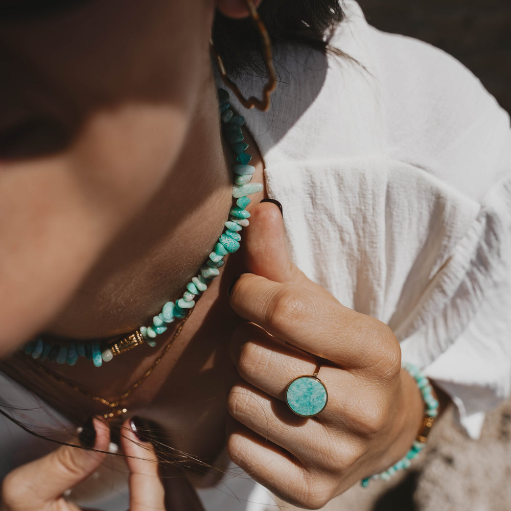 
                      
                        Naples | Bague en acier inoxydable et pierres naturelles | Amazonite | Doré
                      
                    