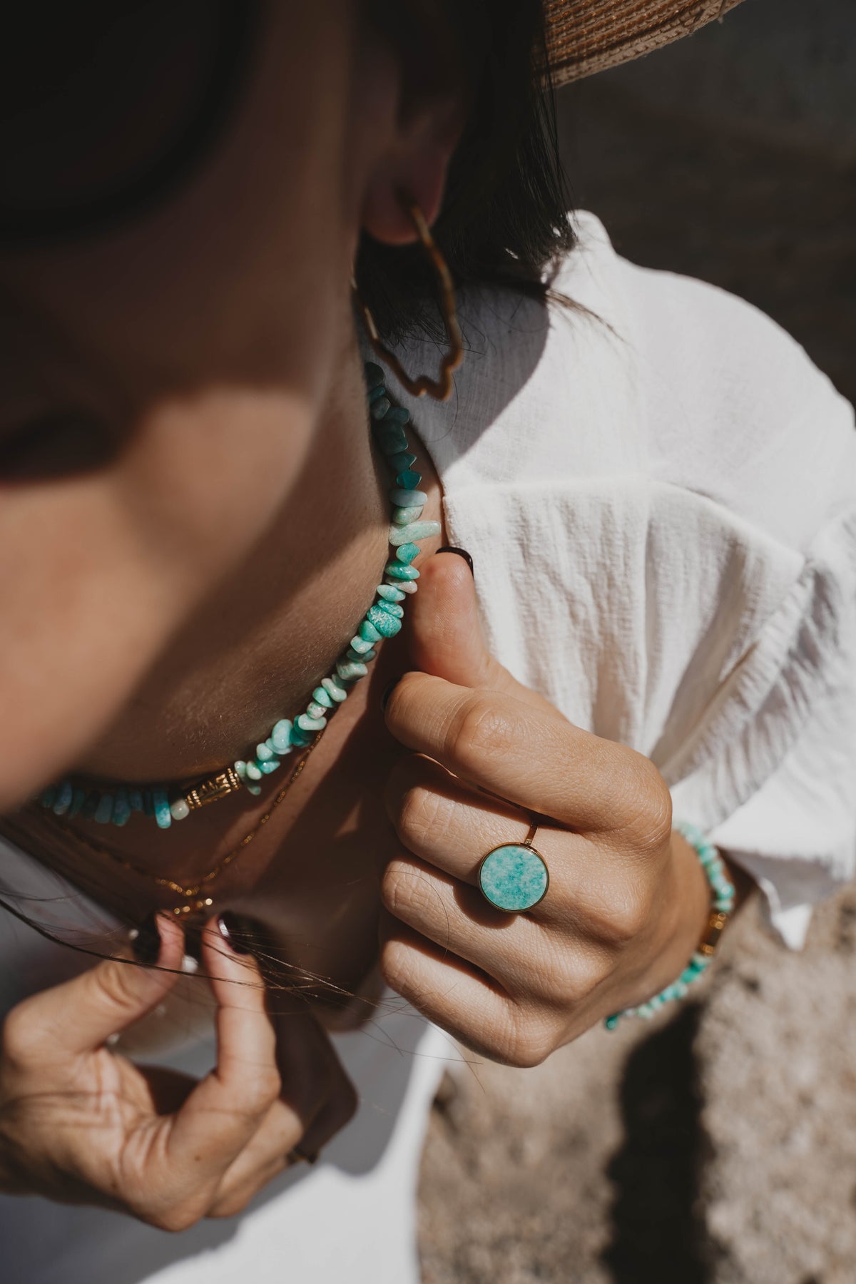 Bague Bohème Dorée Nami – Turquoise Authentique Avec Soleil Central, Acier Inoxydable Plaqué Or, Taille Réglable, Étanchéité Totale – Bijou Élégant Pour Femme
