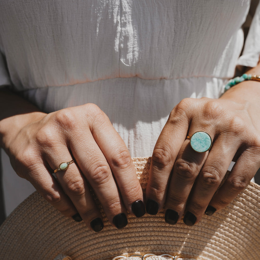 
                      
                        Naples | Bague en acier inoxydable et pierres naturelles | Amazonite | Doré
                      
                    