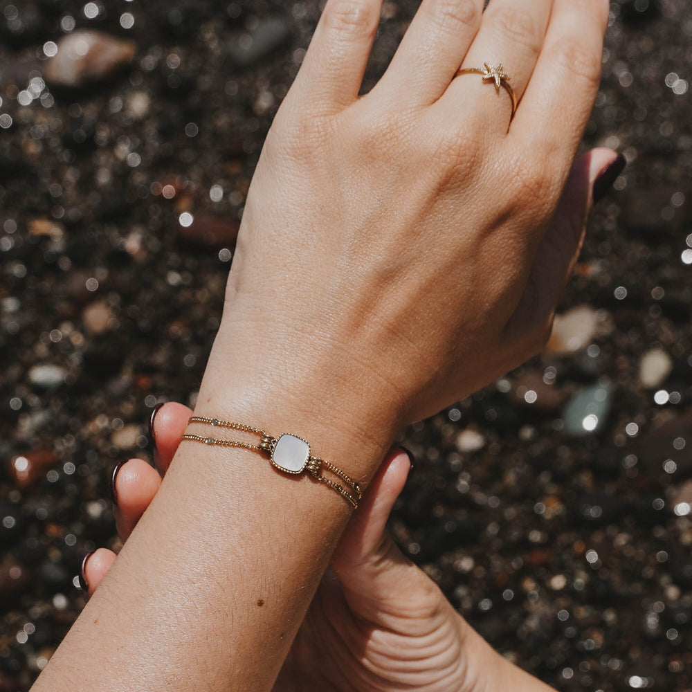 Izmir | Bracelet en acier inoxydable et pierres naturelles | Nacre | Doré