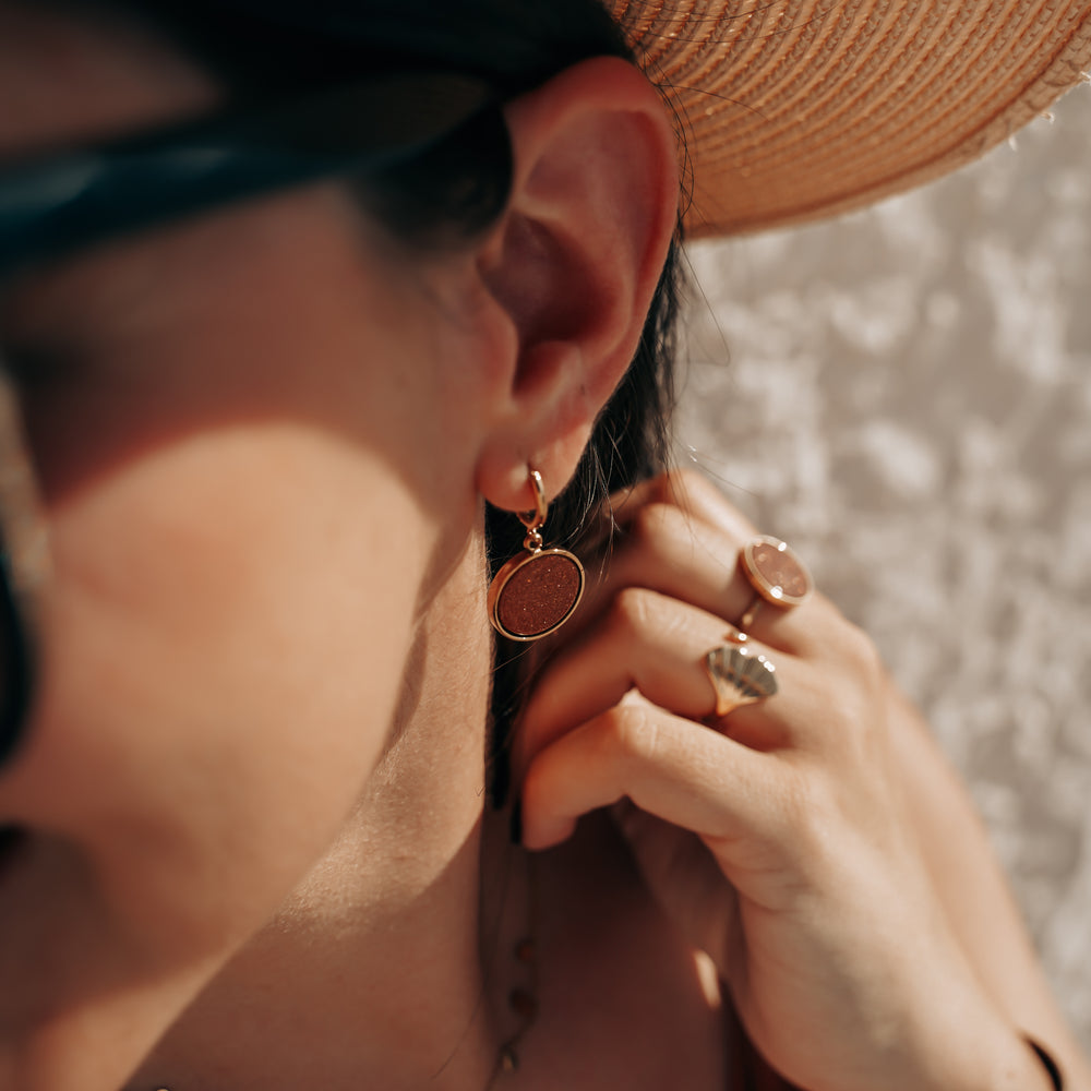 
                      
                        Naples | Boucles d'oreilles en acier inoxydable et pierres naturelles | Pierre de sable
                      
                    