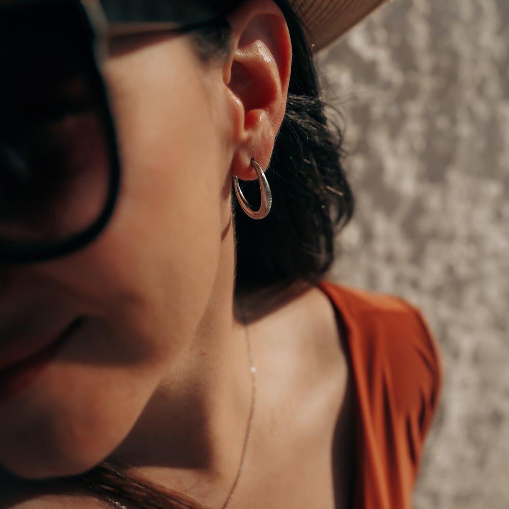 
                      
                        Rosario | Boucles d'oreilles / créoles en acier inoxydable | 2,5cm | Argenté
                      
                    