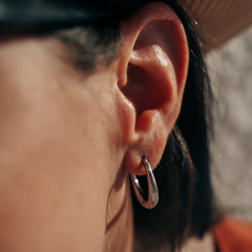 
                      
                        Rosario | Boucles d'oreilles / créoles en acier inoxydable | 2,5cm | Argenté
                      
                    
