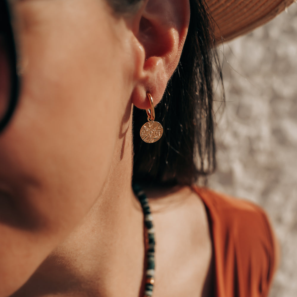 
                      
                        Skye | Boucles d'oreilles en acier inoxydable | Doré
                      
                    