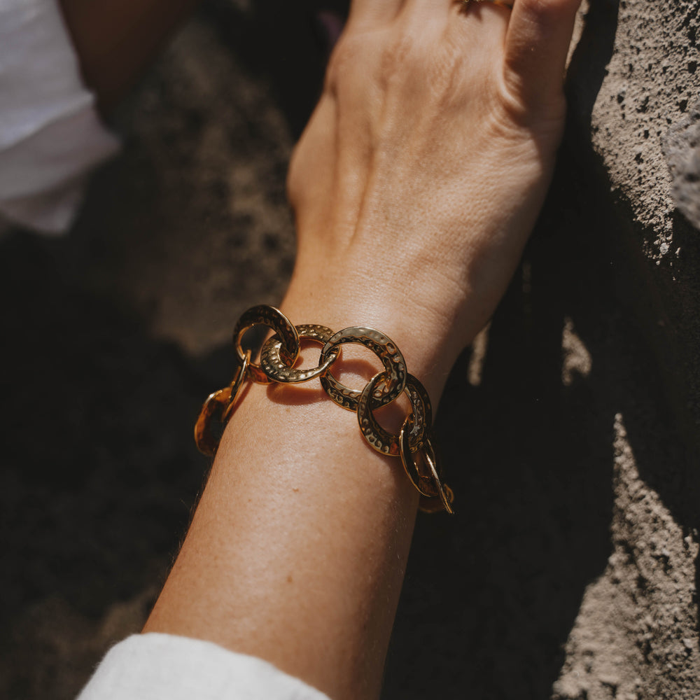 
                      
                        Caracas | Bracelet en acier inoxydable | Doré
                      
                    