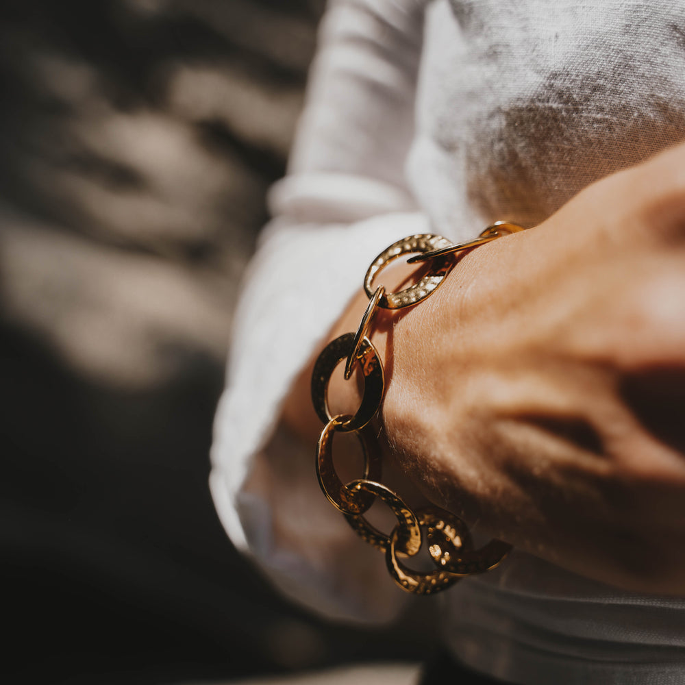 
                      
                        Caracas | Bracelet en acier inoxydable | Doré
                      
                    