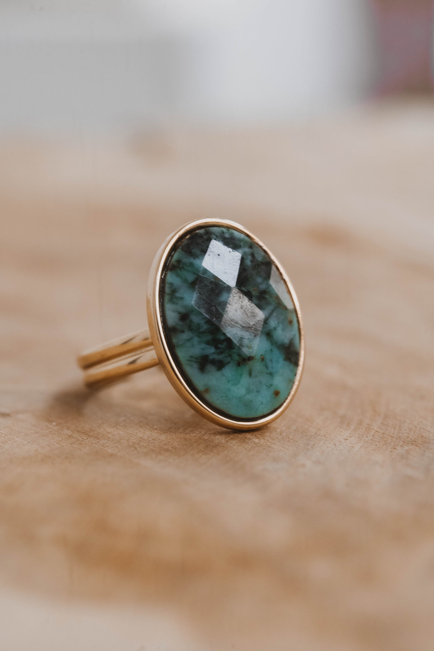 Vancouver | Bague en acier inoxydable et pierre naturelle | Turquoise africaine | Doré
