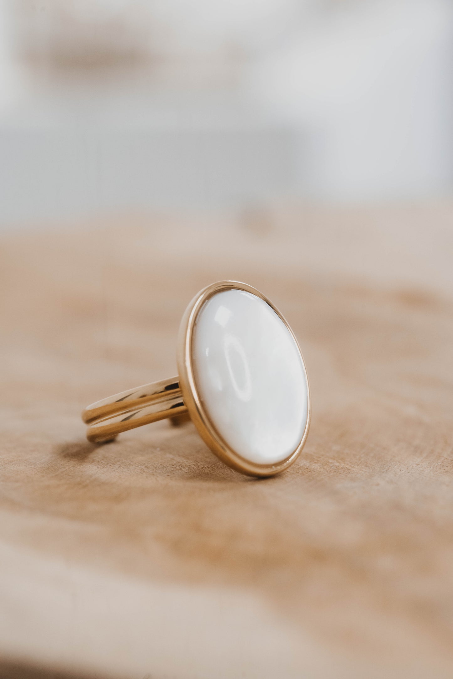 Vancouver | Bague en acier inoxydable et pierre naturelle | Nacre | Doré