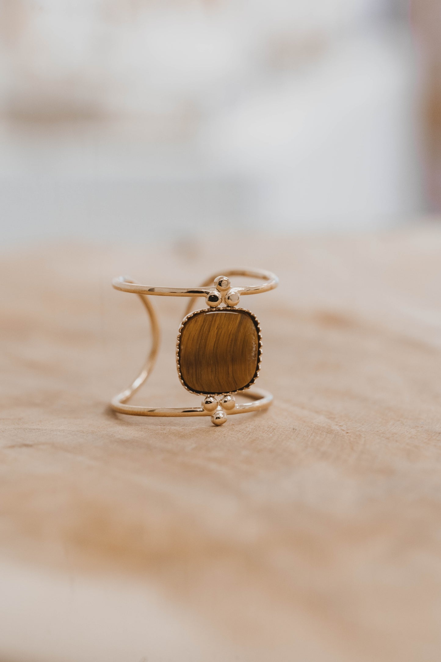 Tahiti | Bague en acier inoxydable et pierre naturelle | Œil de tigre | Doré