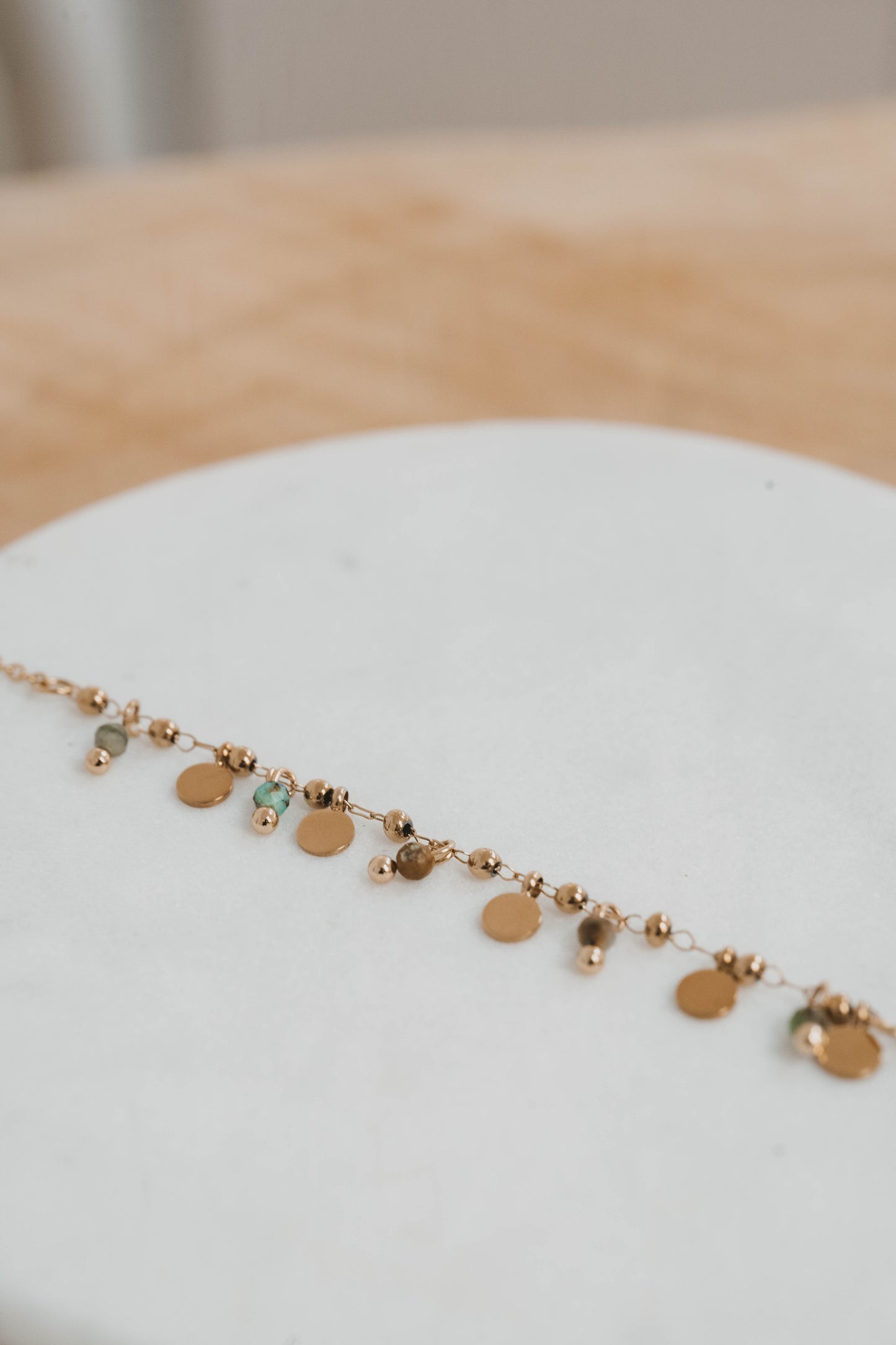 Sacramento | Bracelet en acier inoxydable et pierres naturelles | Turquoise africaine | Doré