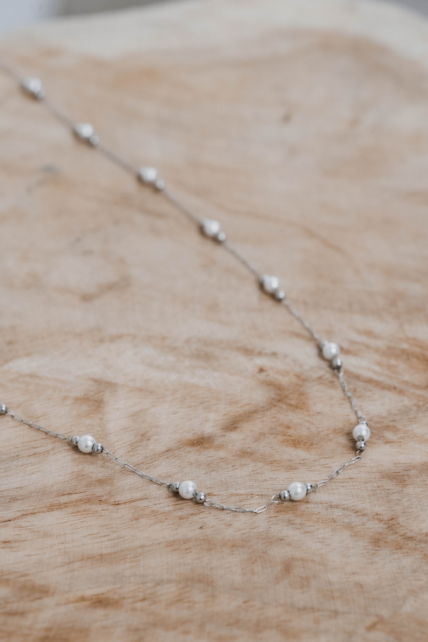 Albuquerque | Collier/sautoir en acier inoxydable et pierres naturelles | Nacre | Argenté