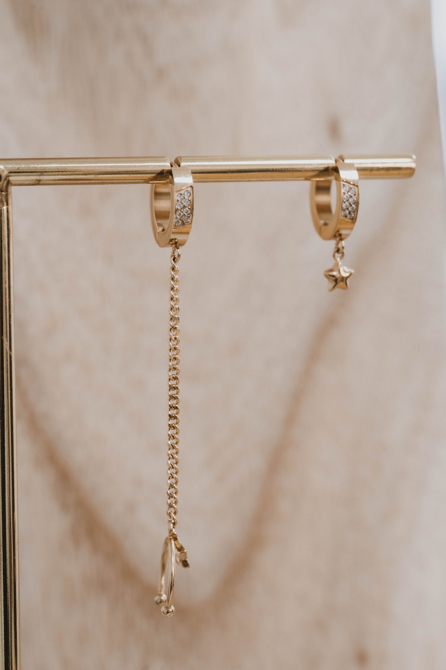 Belgrade | Boucles d'oreilles/créoles en acier inoxydable | Doré