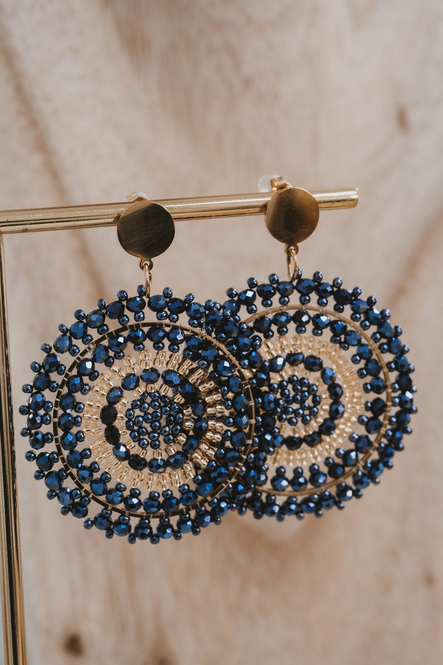 Bastia | Boucles d'oreilles en acier inoxydable | Perles bleu marine | Doré