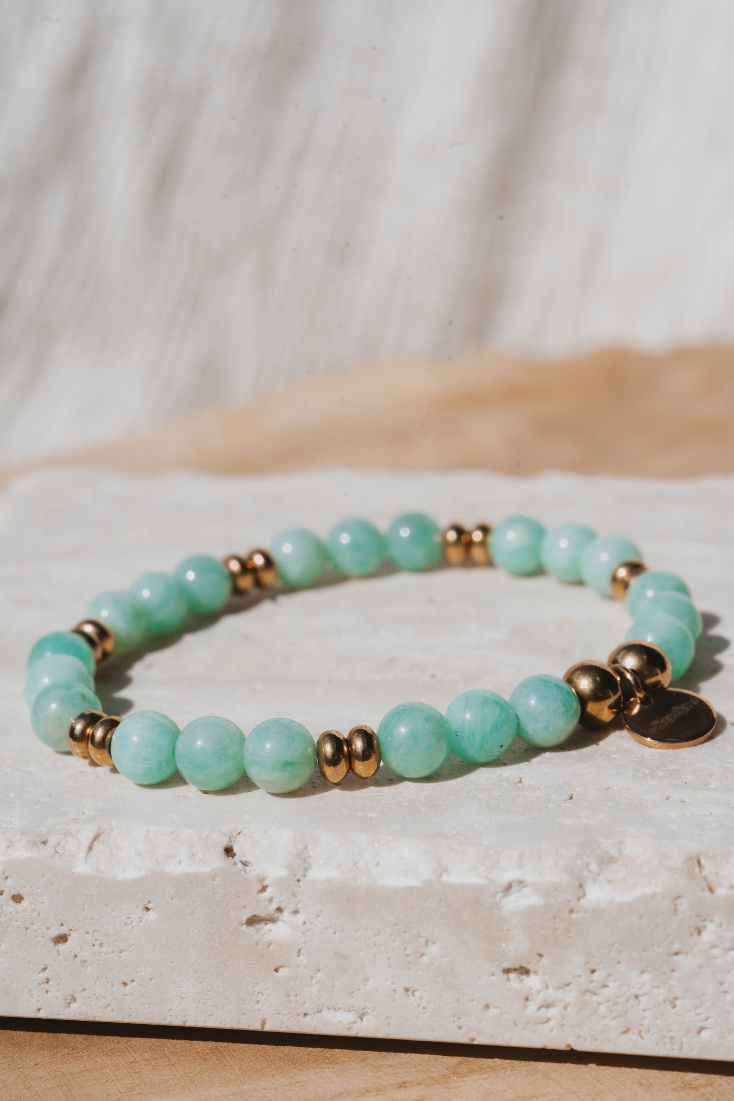 El Nido | Bracelet en acier inoxydable et pierres naturelles | Amazonite | Doré