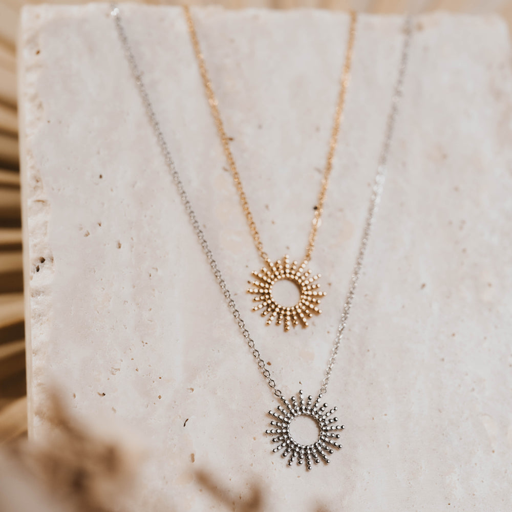 
                      
                        Hélios | Collier en acier inoxydable | Doré
                      
                    
