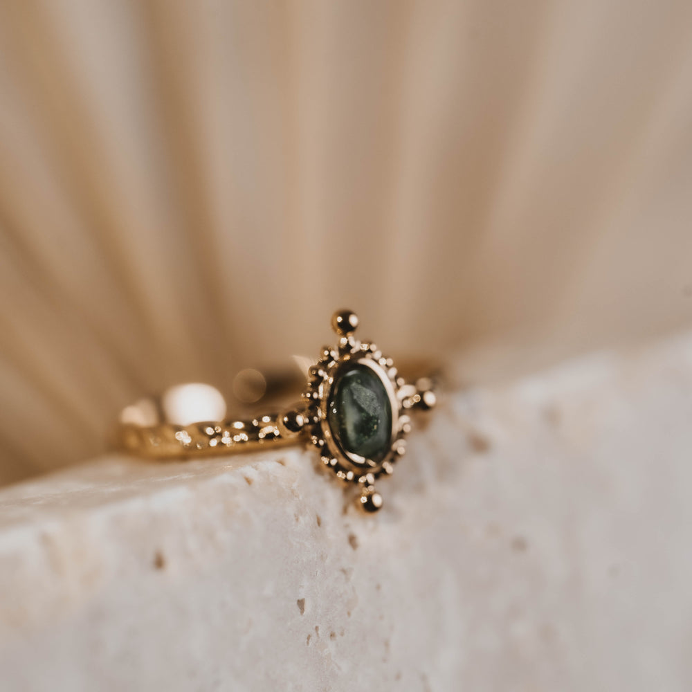 Bombay | Bague en acier inoxydable et pierre naturelle | Jaspe verte | Doré