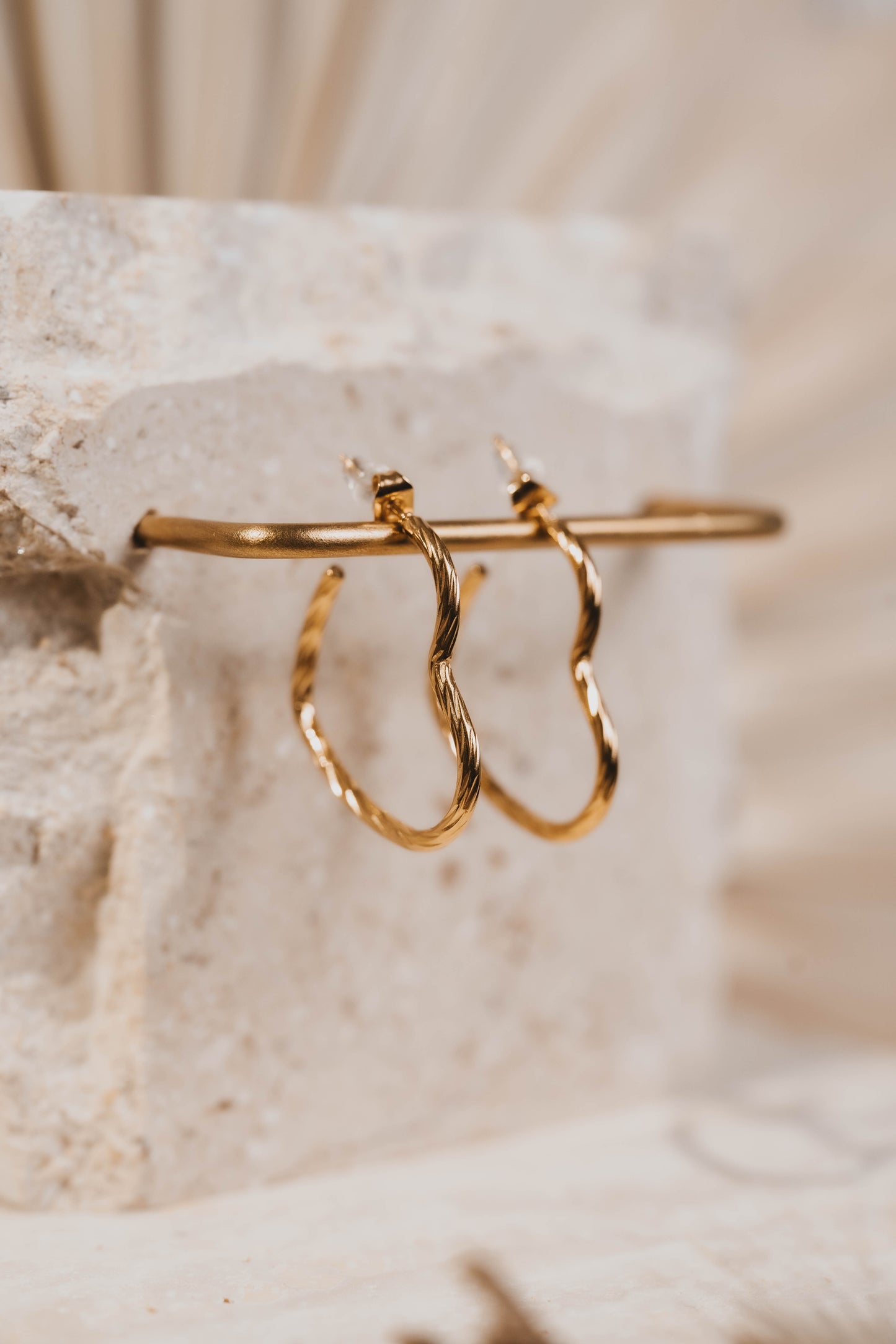 Fira | Boucles d'oreilles / créoles en acier inoxydable | Doré