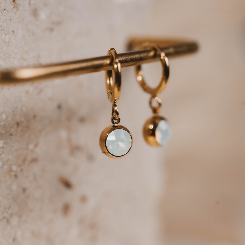 Andorre | Boucles d'oreilles / créoles en acier inoxydable | Opale | Doré