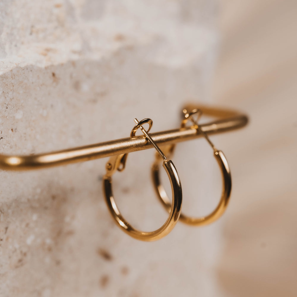Chicago | Boucles d'oreilles / créoles en acier inoxydable | 2cm | Doré