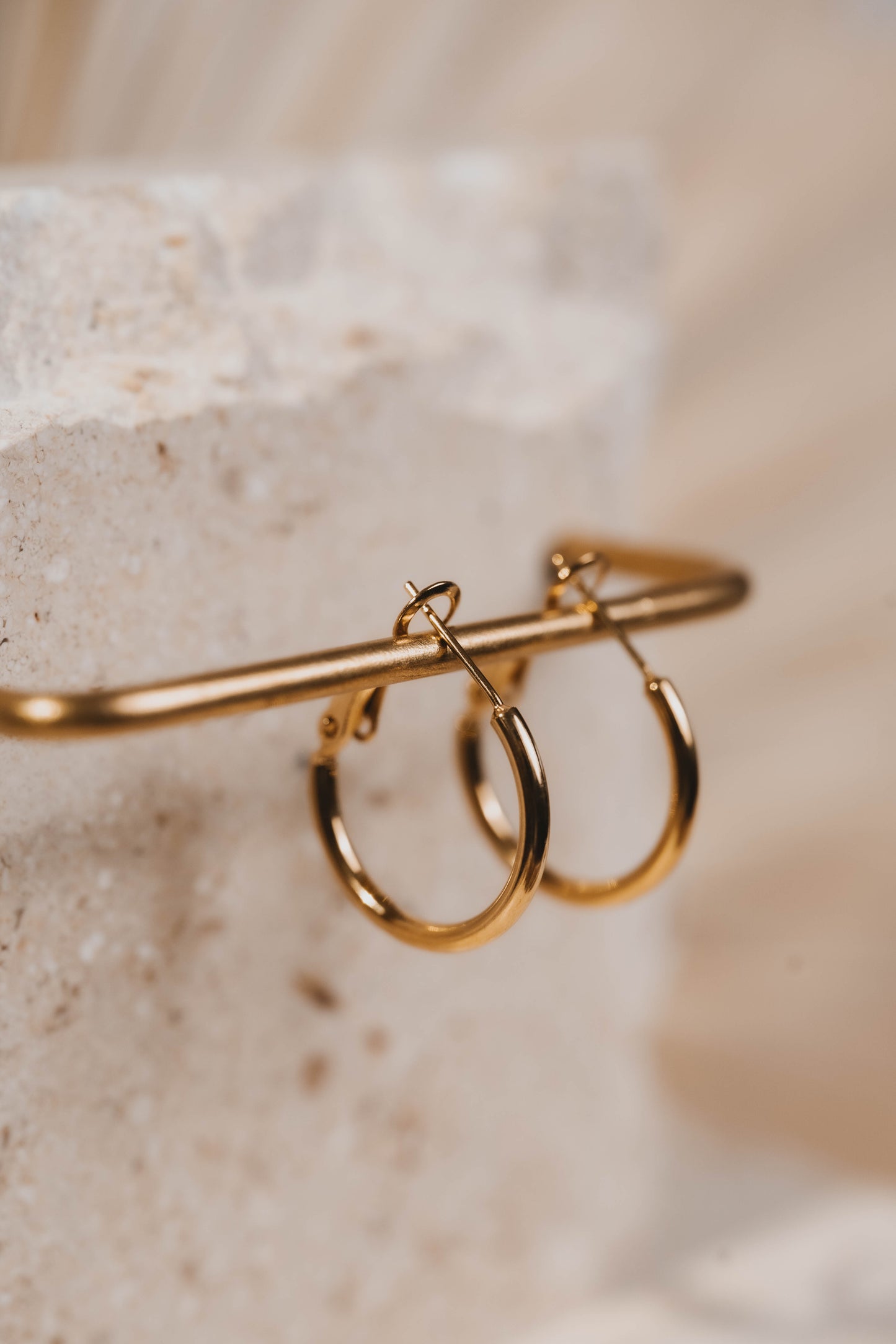Chicago | Boucles d'oreilles / créoles en acier inoxydable | 2cm | Doré