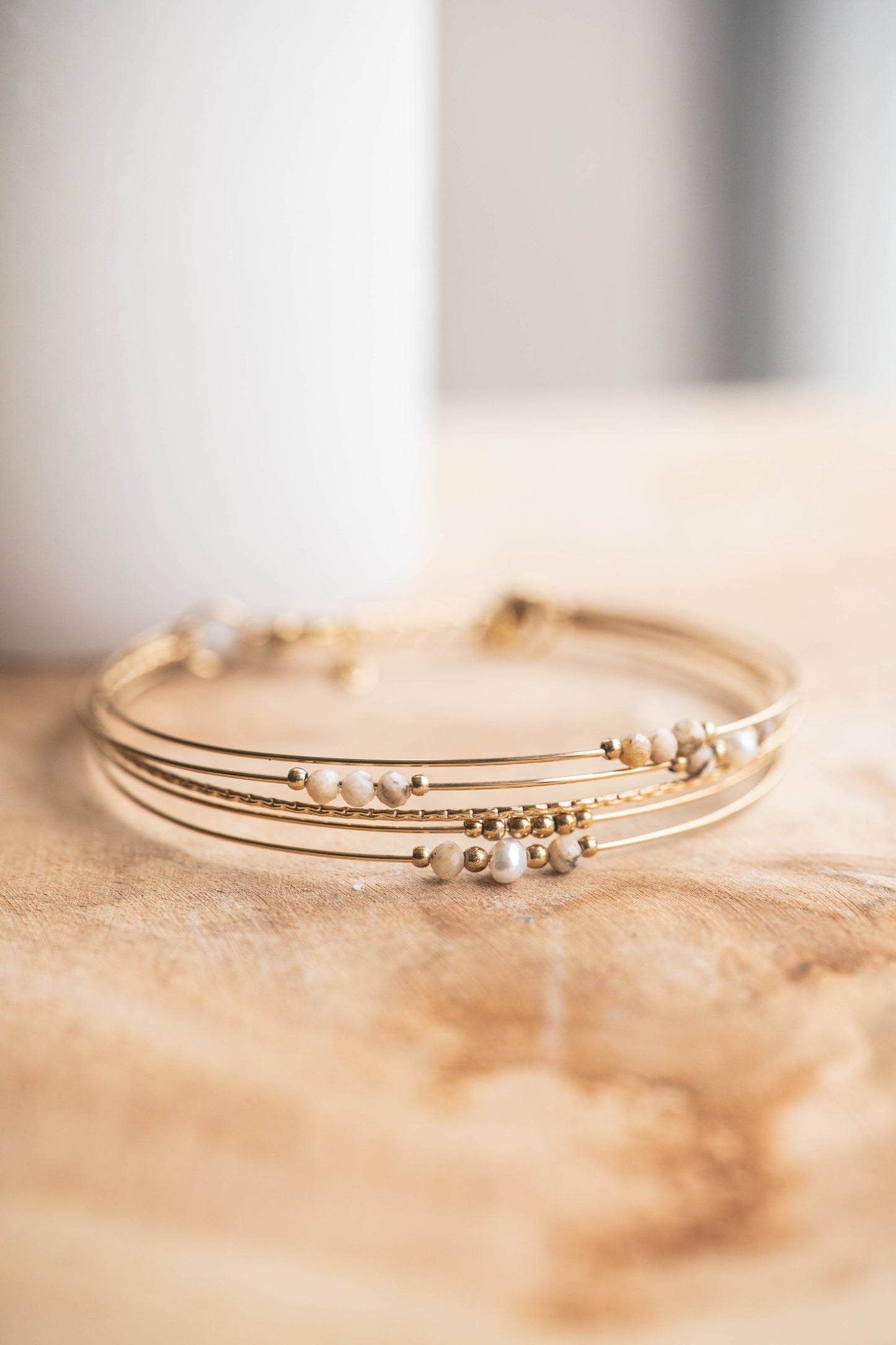Aléria | Bracelet / jonc en acier inoxydable et pierres naturelles | Jaspe paysage | Doré