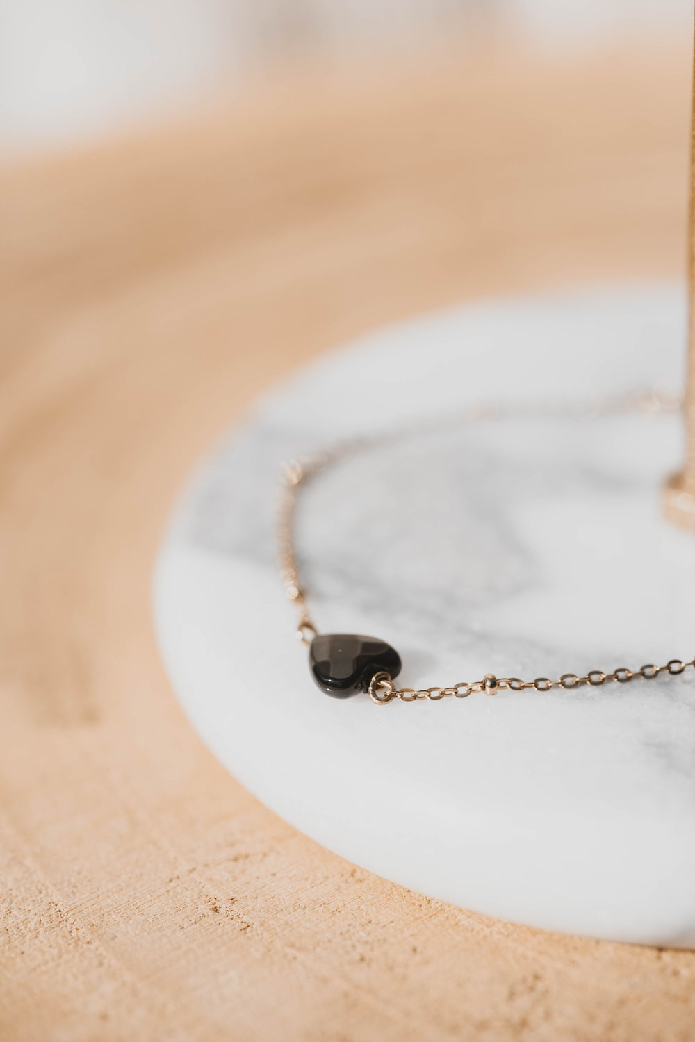 Bologne | Bracelet en acier inoxydable et pierre naturelle | Onyx | Doré