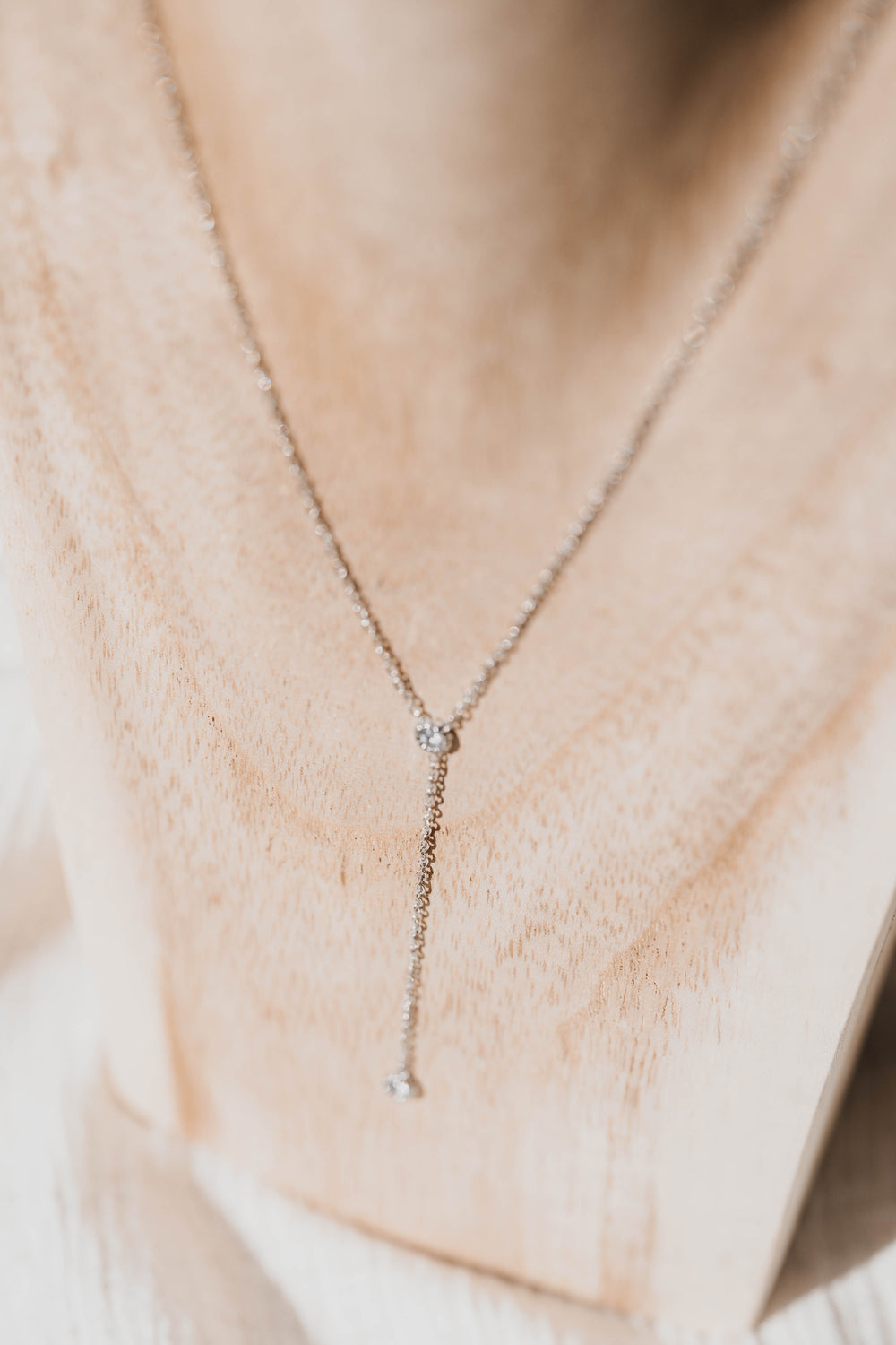 Rhodes | Collier y en acier inoxydable | Oxydes de zirconium argenté | Argenté