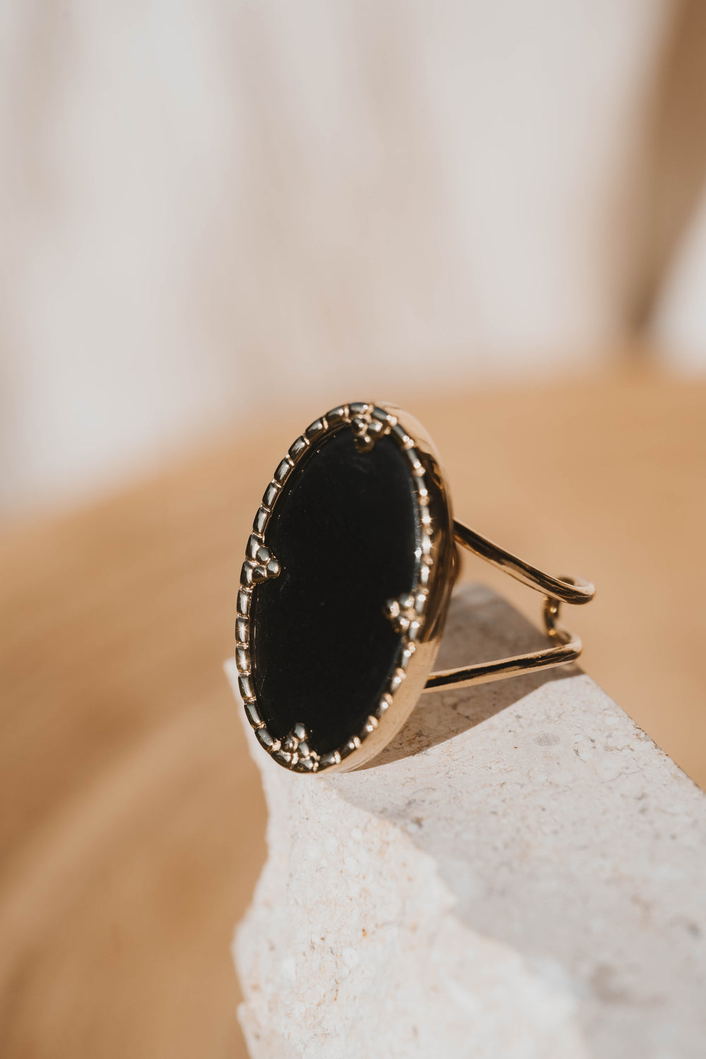 Varenna | Bague en acier inoxydable et pierre naturelle | Onyx | Doré