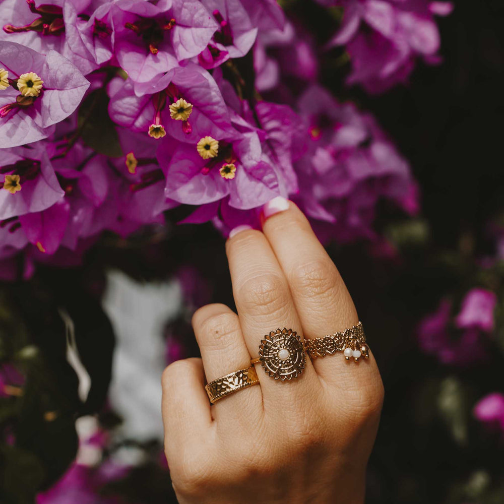 
                      
                        Bague acier inoxydable et pierre naturelle jade blanche - Tijuana
                      
                    