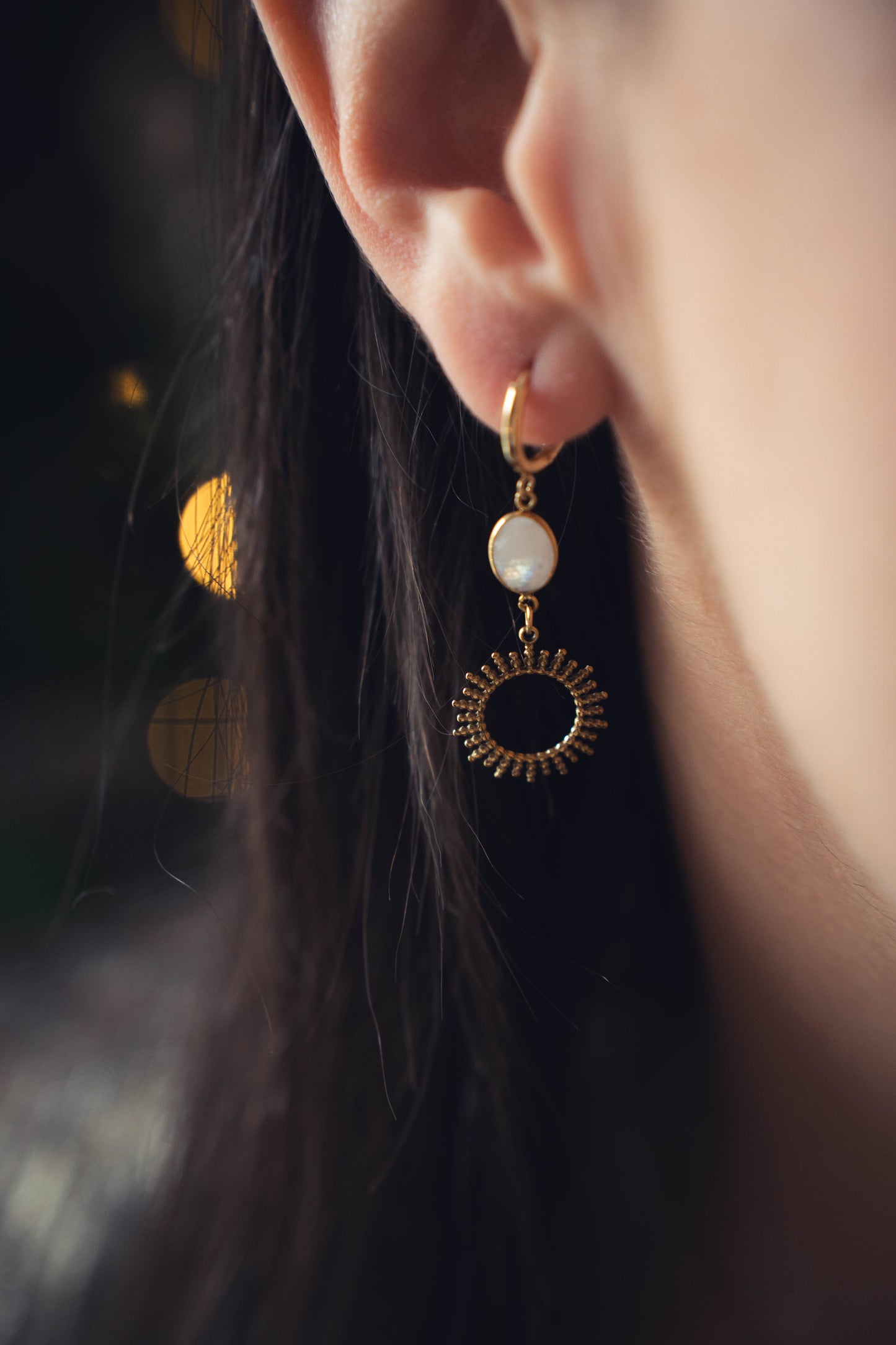 Sintra | Boucles d'oreilles en acier inoxydable et pierres naturelles | Quartz blanc | Doré